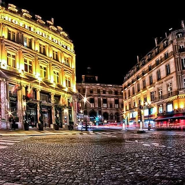 Private Van Tour in Paris 8-Hours