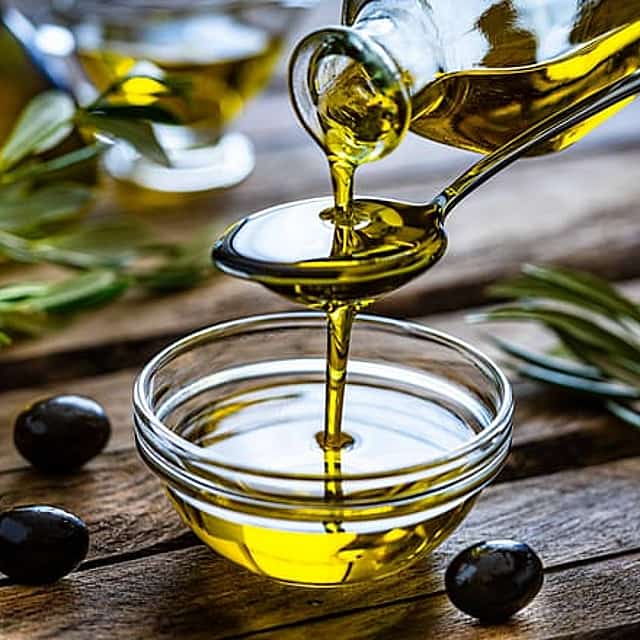 Villa Castelli: Highlights Walking Tour w/ Olive Oil Tasting