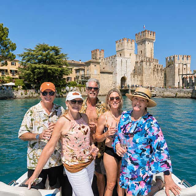 Private Boat Tour to Sirmione with Food Tasting