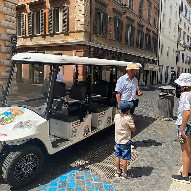 Roma: Passeio Privativo de Carrinho de Golfe pelas Catacumbas e Antiga Via Ápia
