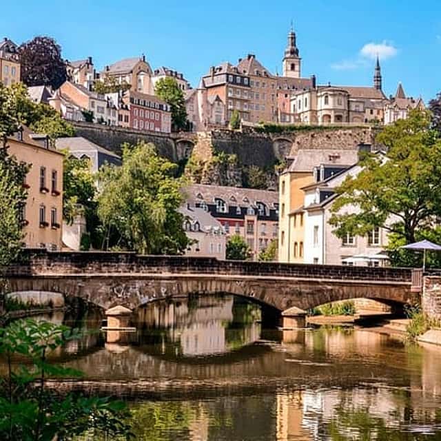 Romantische Schatzsuche in Luxemburg: Selbstgeführter Love Story Walk