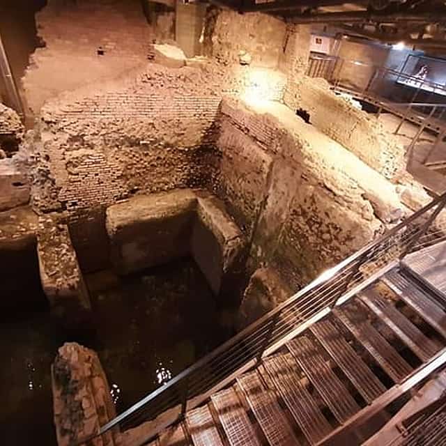 Semiprivate tour: Sotterranei di Roma