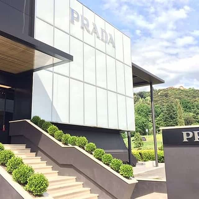 PRIVATE Full-Day Shopping Tour: The Mall GUCCI and Spaces PRADA outlet