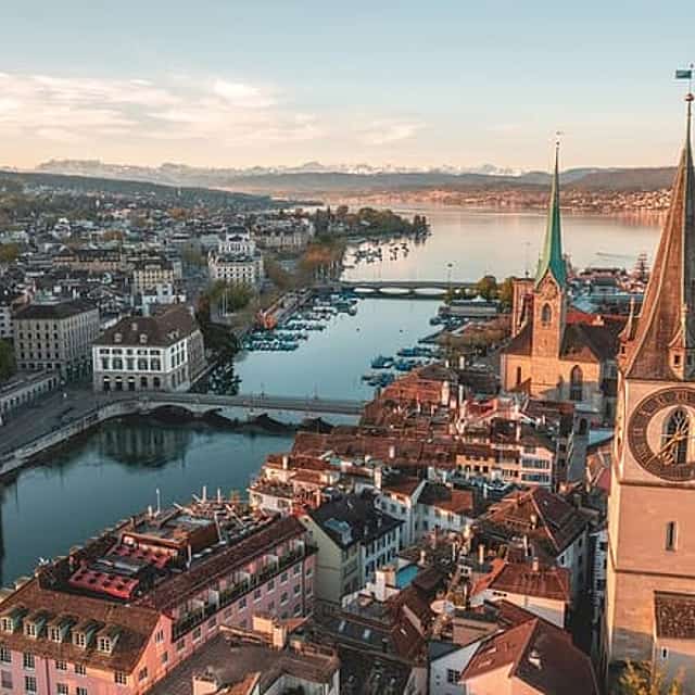 Private direct transfer in the Alps from Zermatt to Zurich