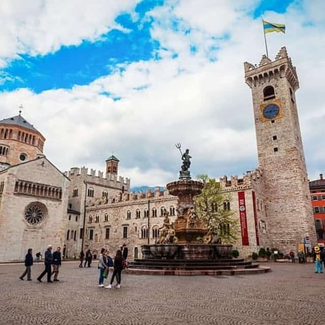 Trento Scavenger Hunt & Highlights Self-Guided Walking Tour