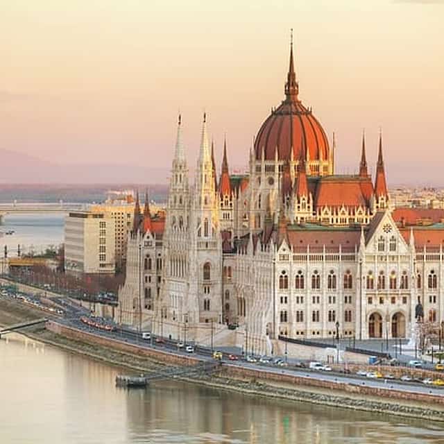 Krakow to Budapest Private Transfer with Sightseeing
