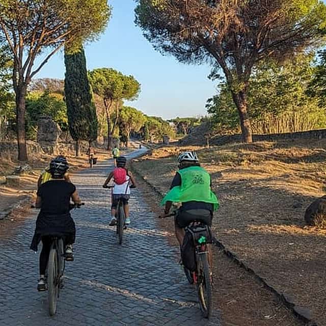5-Day Premium E-Bike Tour: Rome & Umbria Highlights with Private Transfers