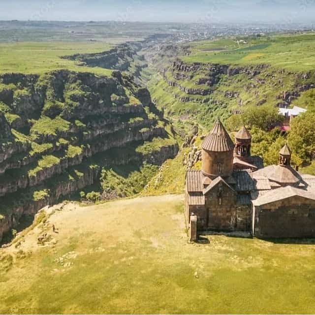 Armenian Alphabet Monument and Saghmosavank Monastery Private Tour