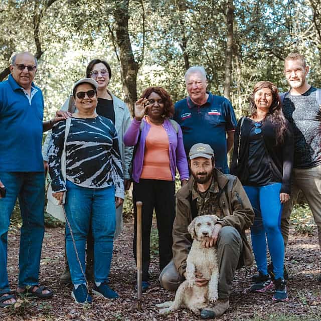 Truffle Hunting & Wine tour with a San Gimignano Visit