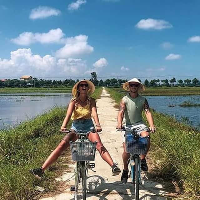 Hoi An Countryside Cycling: Craft Mats, Noodles & Wood Carving