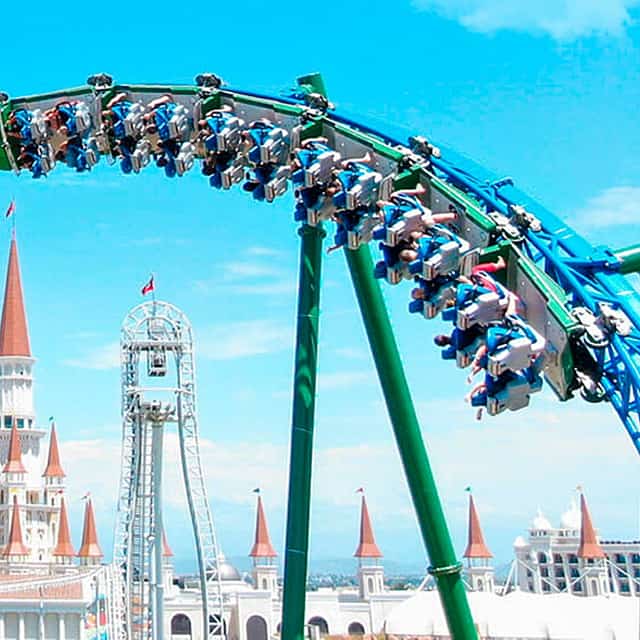 Land of Legends Theme Park с трансфером туда и обратно из Аланьи
