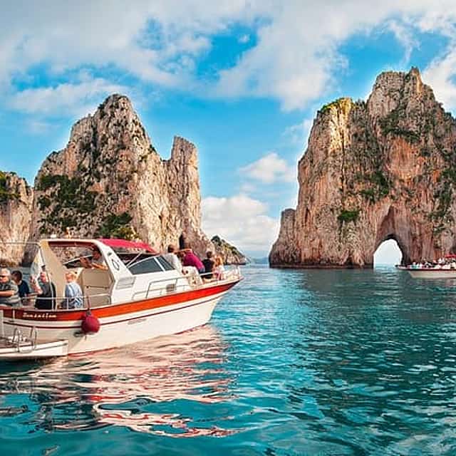 Small Group Capri Boat Tour from Sorrento with Swim Stops