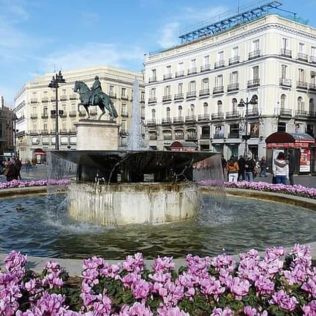 Transfer Privado de Barcelona Para Madrid, Com Uma Paragem de 2 Horas