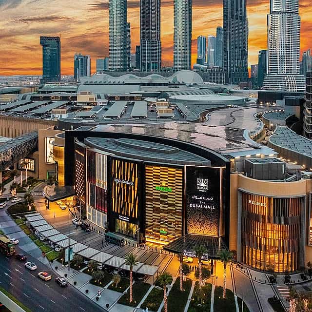 Privattransfer von Schardscha zur Dubai Mall
