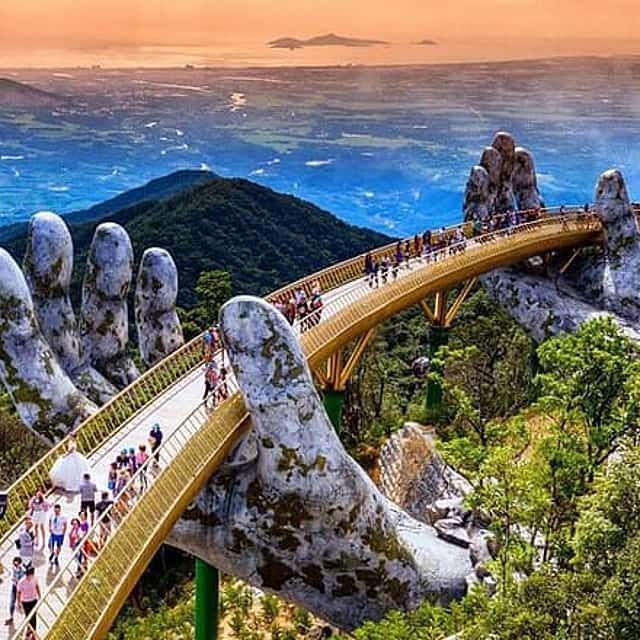 Luxury Ba Na Hills and Golden Bridge from Hoi An Private Tour
