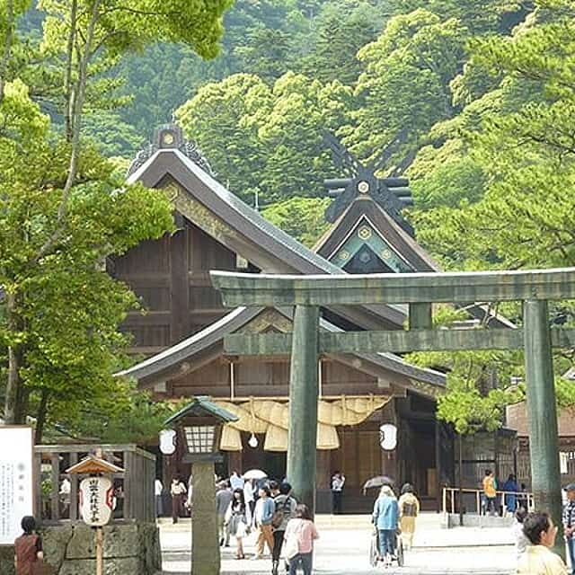 3-Day ONE WAY Bus Tour to Hiroshima via SAN'IN from Fukuoka