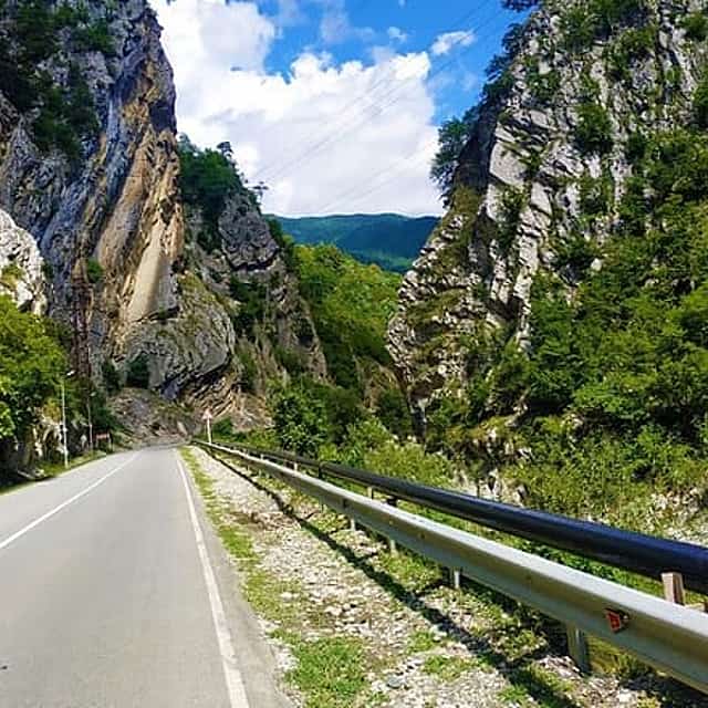 Majestatyczne Gruzińskie Góry: 11 Dni w Swanetii, Raczy i Kazbegi