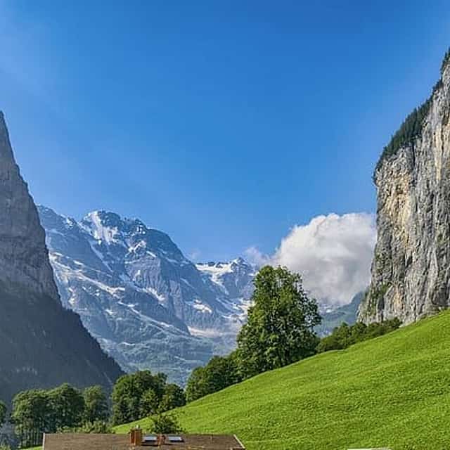 Private tour from Zurich to Interlaken and Lauterbrunnen Valley