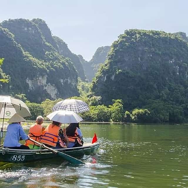 Bai Dinh Trang An Day Trip with Lunch, Boat Trip and Electric Car