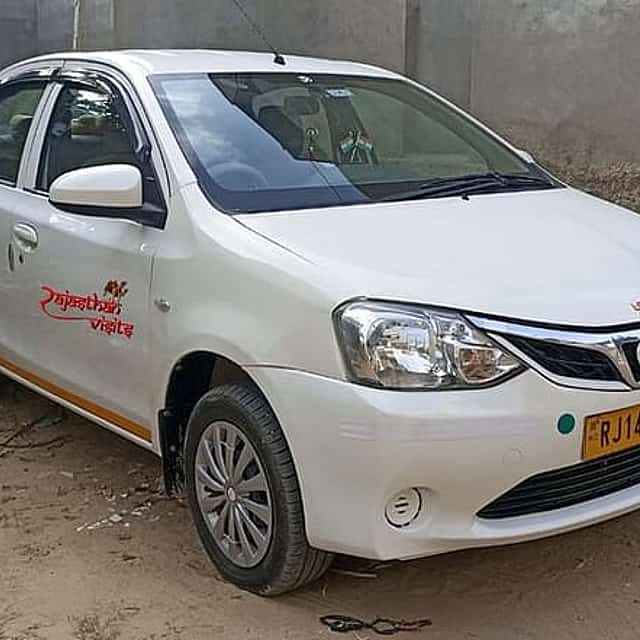 Private Transfer from Jaisalmer to Udaipur One Way by Air Conditioned Sedan or SUV