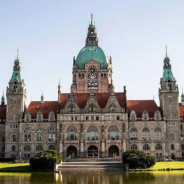 Private Transfer From Hamburg to Hannover, English Speaking Driver