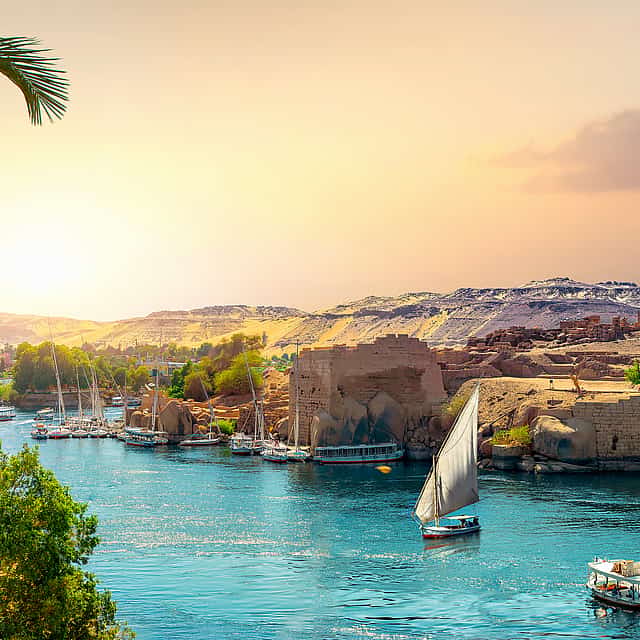 4-day Nile Cruise Aswan-Luxor with Abu Simbel Visit