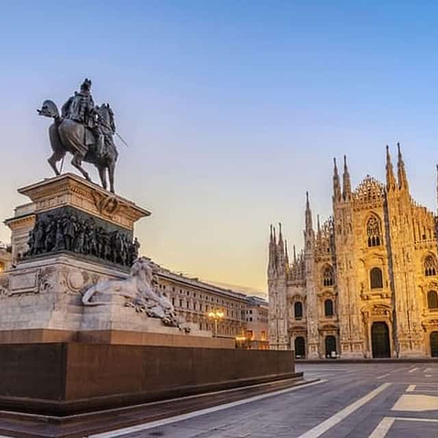 Milan Scavenger Hunt & Highlights Self-Guided Walking Tour