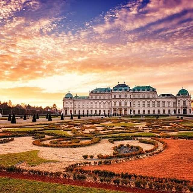 4 Hours Vienna Private Tour with Hotel Pickup and Drop Off