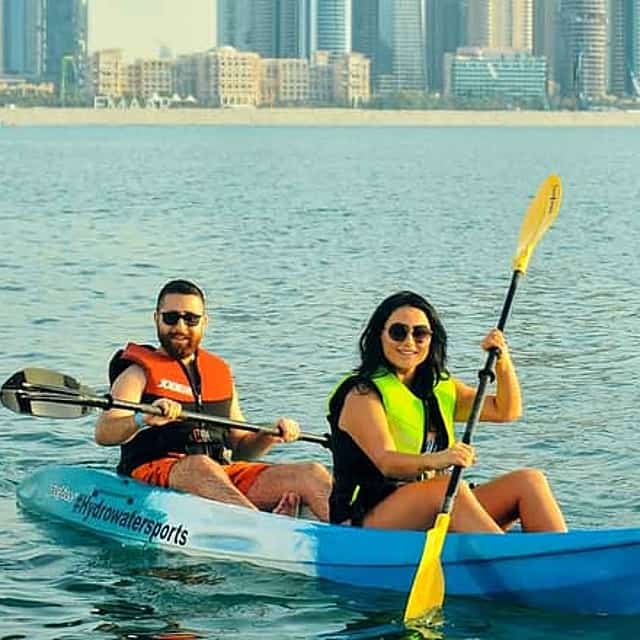 Kanoistika na pláži Jumeirah Dubaj – 60 minut