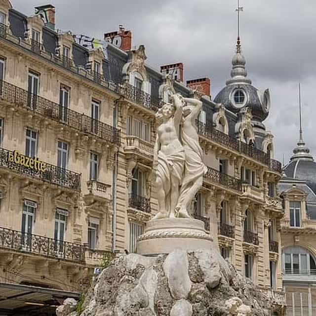 Private Transfer From Lyon To Montpellier With a 2 Hour Stop