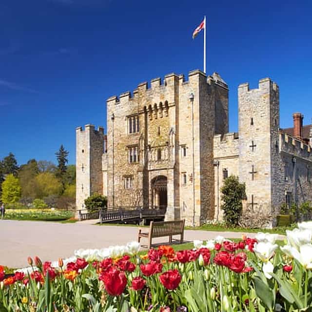 From London: Leeds Castle and Hever Castle Tour Including Entry Tickets