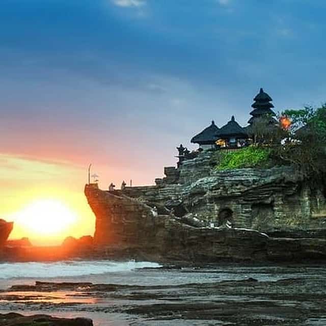 Enchanting Bali: Hidden Waterfalls,Sacred Temples & Sunset Views