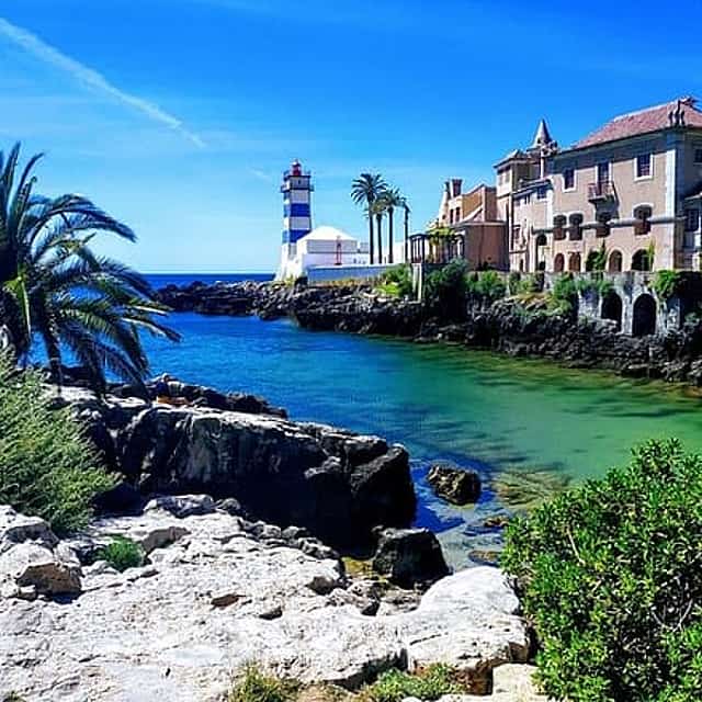 Private tour Lisbon to Cascais & back, English speaking driver