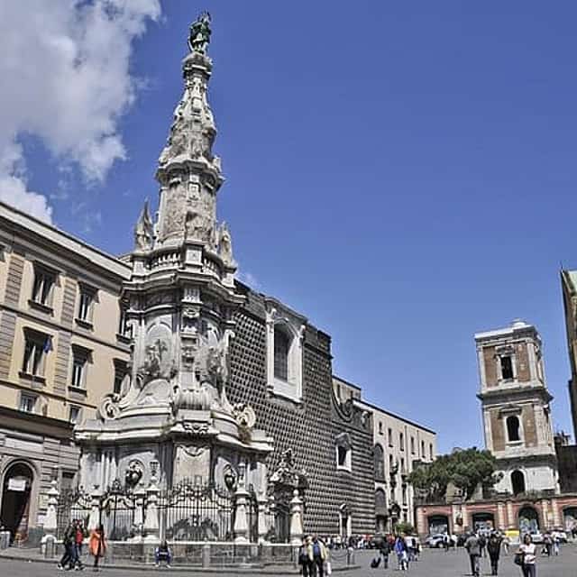 Walking tour in the ancient center of Naples (4 hours)