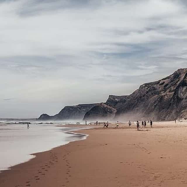 Private transfer from Lisbon to Faro with 2 hours for sightseeing