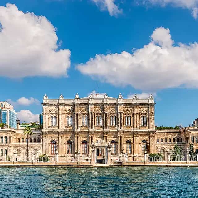 Paleis Dolmabahçe met 2 uur durende Bosporus Cruise - Dagtour
