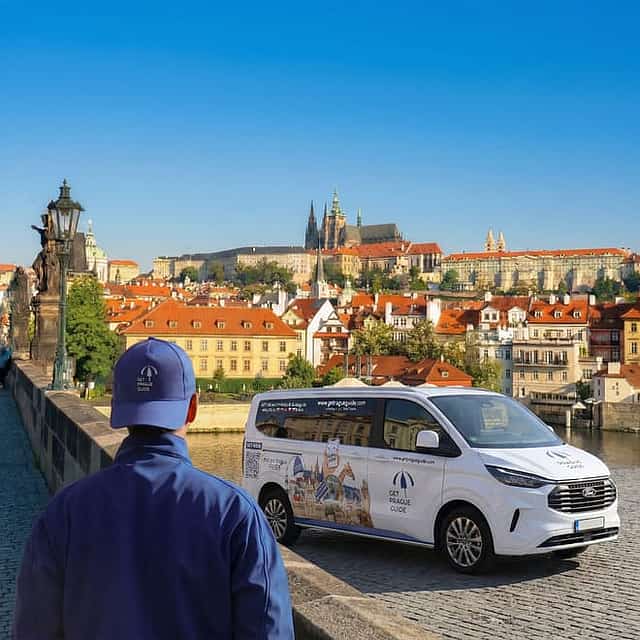 Prag Kalesi: Otobüs Transferi ve Sesli Rehberli Giriş Bileti