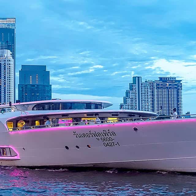 Luxury Bangkok Dinner Cruise: Wonderful Pearl