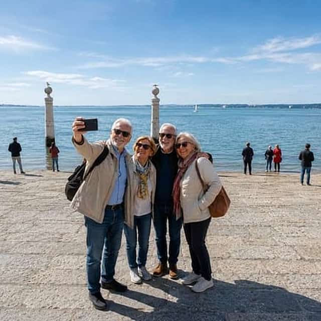 Lisboa como un local: Tour privado a pie con degustación de licores