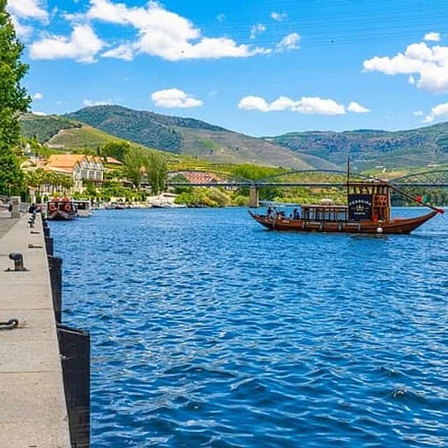 Private tour from Porto to Duoro Valley (Peso da Regua & Pinhao)
