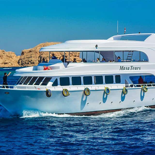 White Island Full-day Snorkeling Tour