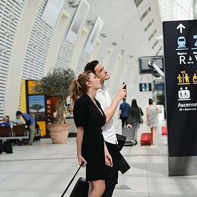 Prywatny Transfer Lotniskowy w Paryżu