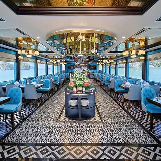 Hanoi to New Halong Bay Luxury Cruise: Buffet, Jacuzzi & Limosine