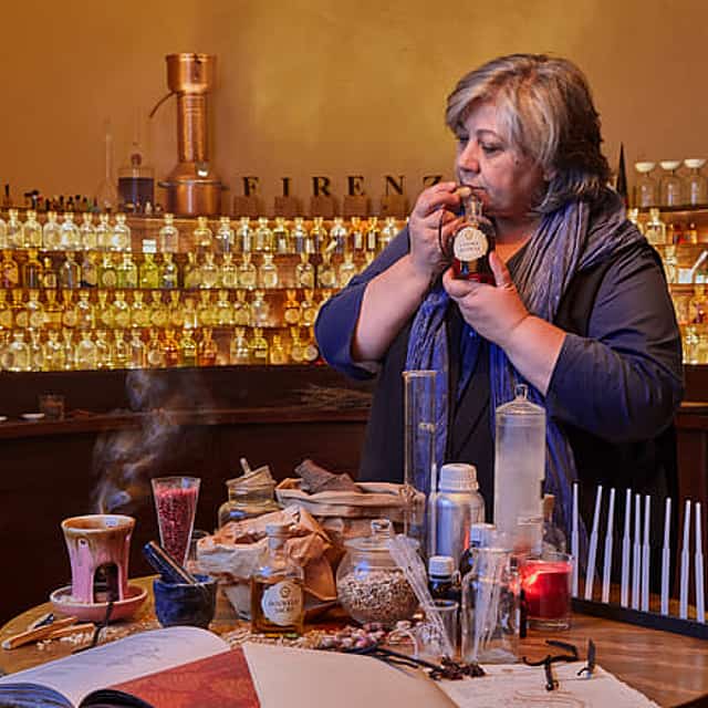 Perfume Masterclass in Florence: Make your Own Personal Fragrance