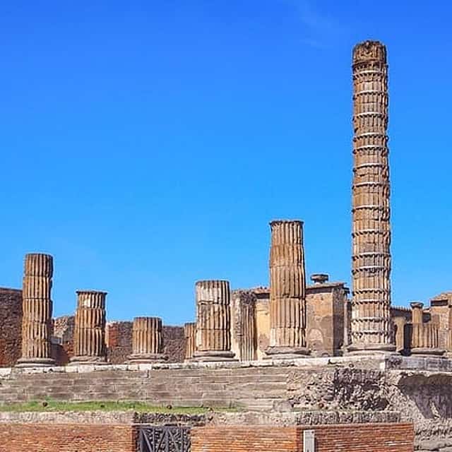 Full Day Private Tour from Naples to Amalfi and Pompeii