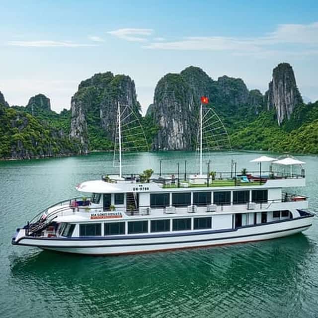 Ha Long Bay 5-Star Sonata Cruise: Buffet, Jacuzzi & Kayaking