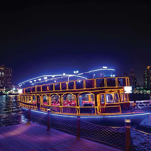 Private Dubai City Tour & Dubai Marina Dhow Cruise with Dinner