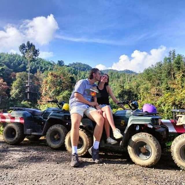 Tour al Bosque Kong para ATV Extremo y Tirolesa.
