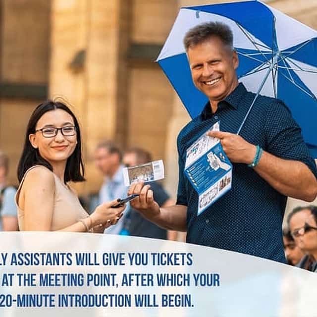 Skip the Line: Prague Castle Ticket and Introductory Overview