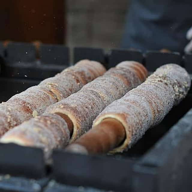 Budapest Tour Privado a Pie de Comida y Bebida de 4 Horas con Guía